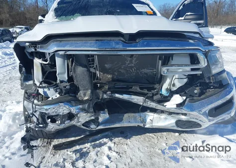 2022 Ram 1500 Big Horn 4X4 5'7 Box from USA, damaged, VIN 1C6SRFFT7NN369703